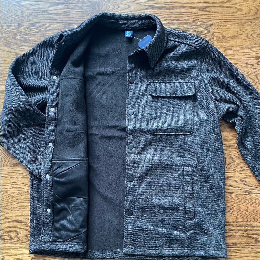 Men’s dark grey fleece lined snap button shirt/jacket NWT